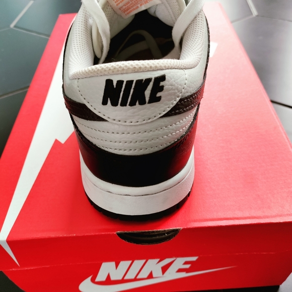 Men's Nike Dunk Low-Black & Ash-grey with a Striking Orange Swoosh, Size 12-1/2 - Picture 4 of 6